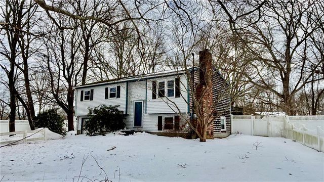 24 Greenwood Drive, South Kingstown, RI 02879