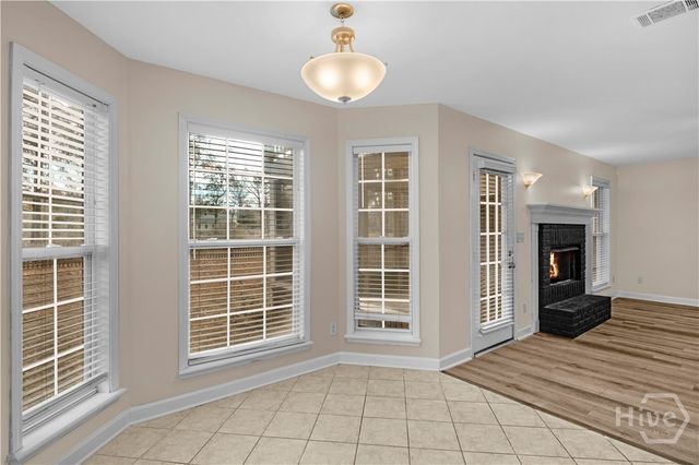 102 Egrets Way Lane, Richmond Hill, GA 31324