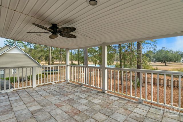 102 Egrets Way Lane, Richmond Hill, GA 31324