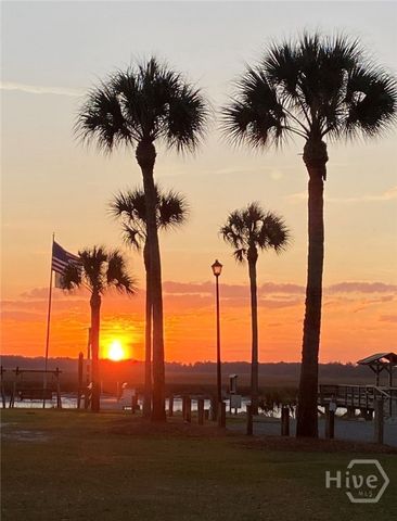 102 Egrets Way Lane, Richmond Hill, GA 31324