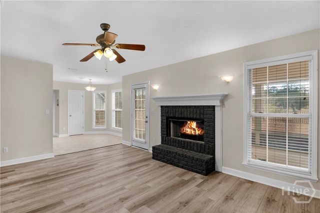 102 Egrets Way Lane, Richmond Hill, GA 31324