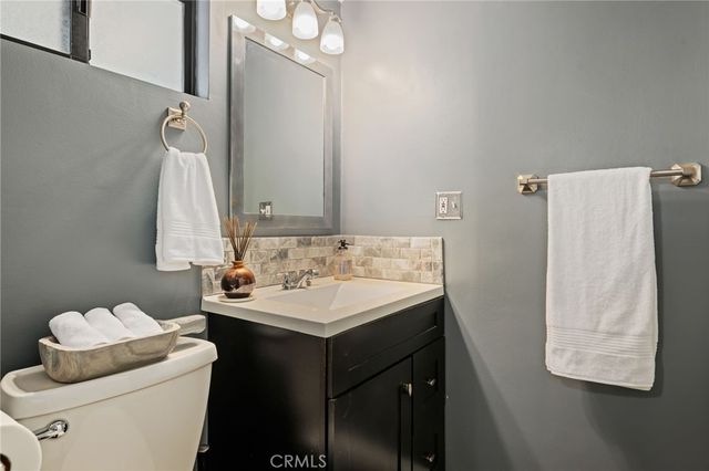 19836 Hamlin Street, Woodland Hills, CA 91367