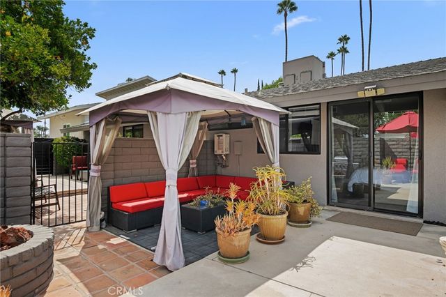 19836 Hamlin Street, Woodland Hills, CA 91367
