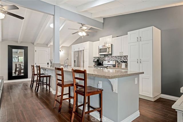 19836 Hamlin Street, Woodland Hills, CA 91367