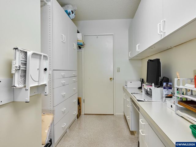 1010 Randolph Rd, Woodburn, OR 97071