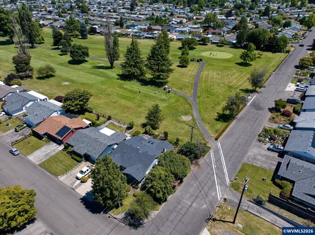1010 Randolph Rd, Woodburn, OR 97071
