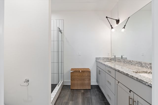 645 Nashua Ln Unit 106, Nashville, TN 37209