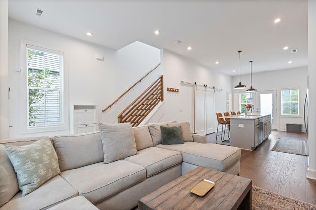 645 Nashua Ln Unit 106, Nashville, TN 37209