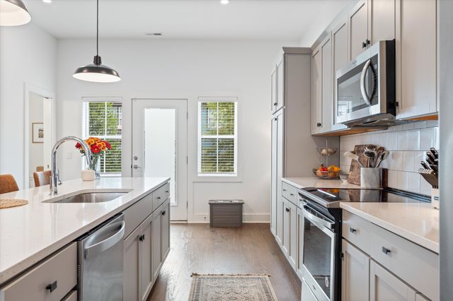 645 Nashua Ln Unit 106, Nashville, TN 37209