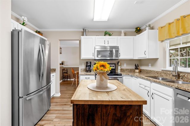 109 Plainview Court, Mooresville, NC 28115