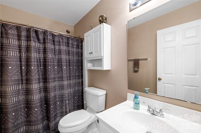 109 Plainview Court, Mooresville, NC 28115