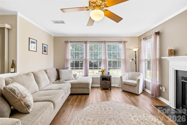 109 Plainview Court, Mooresville, NC 28115