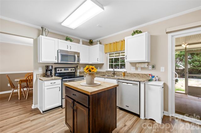 109 Plainview Court, Mooresville, NC 28115