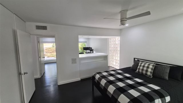 1055 Tipperary Drive, Dallas, TX 75218