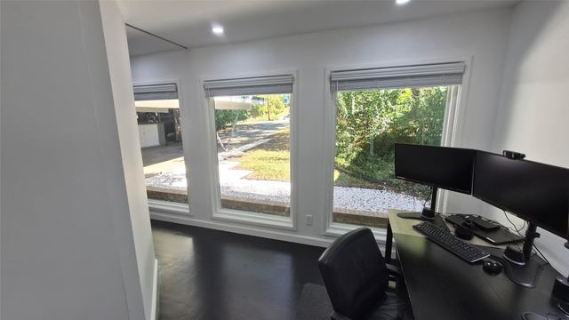 1055 Tipperary Drive, Dallas, TX 75218