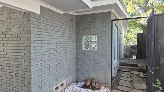 1055 Tipperary Drive, Dallas, TX 75218