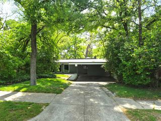 1055 Tipperary Drive, Dallas, TX 75218