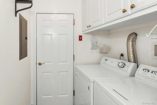 986 Madeira Boulevard, Melville, NY 11747