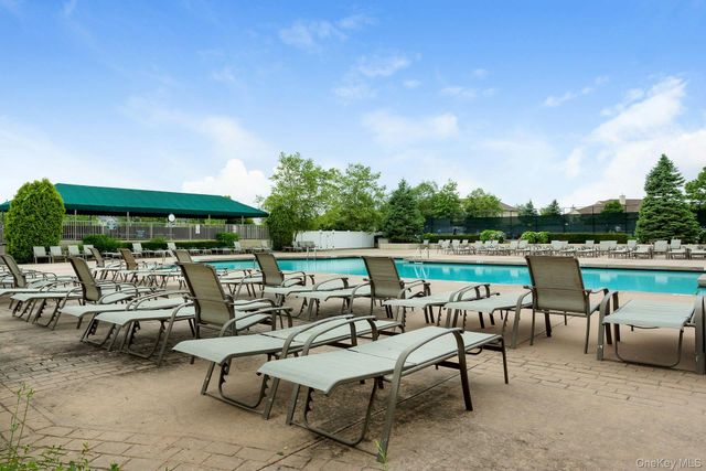 986 Madeira Boulevard, Melville, NY 11747