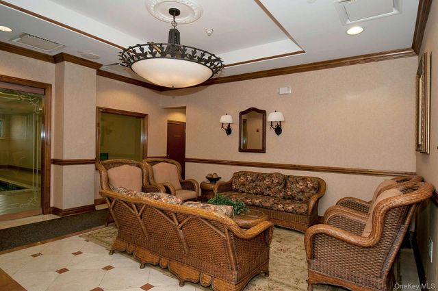 986 Madeira Boulevard, Melville, NY 11747