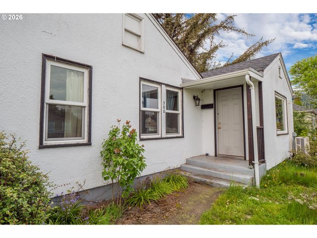 300 21ST St, Springfield, OR 97477