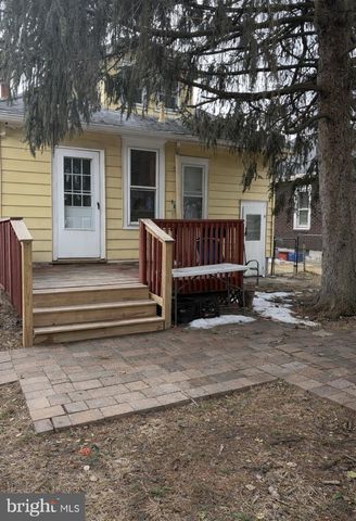 2 BLACKS TER, Paulsboro, NJ 08066