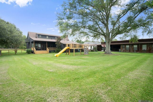 36526 S Swamp Rd, Prairieville, LA 70769