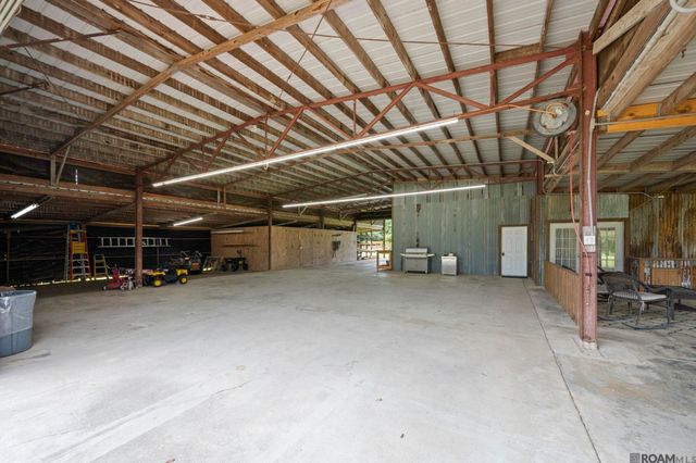 36526 S Swamp Rd, Prairieville, LA 70769
