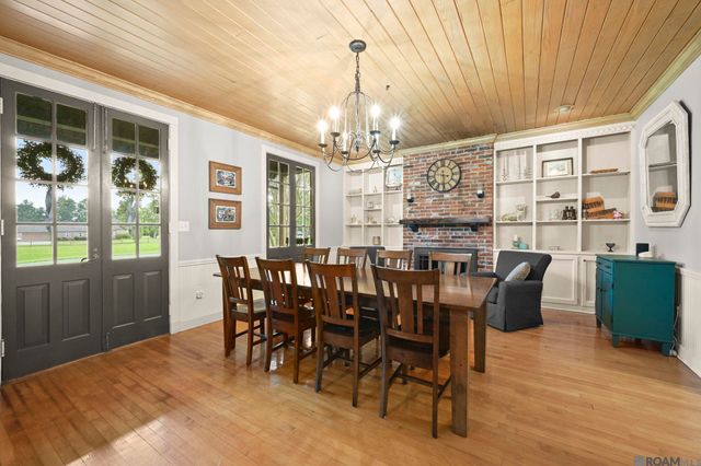 36526 S Swamp Rd, Prairieville, LA 70769