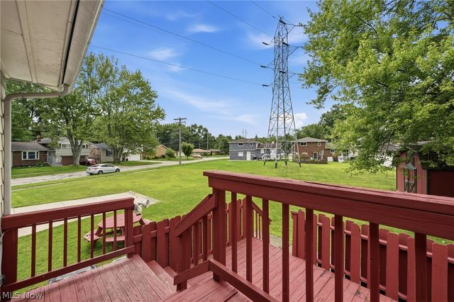 744 Edwards Drive, Berea, OH 44017