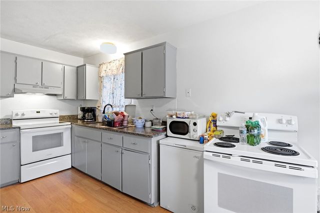 744 Edwards Drive, Berea, OH 44017