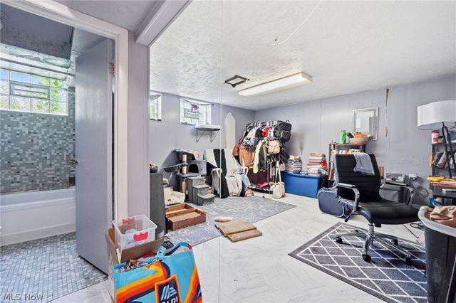 744 Edwards Drive, Berea, OH 44017