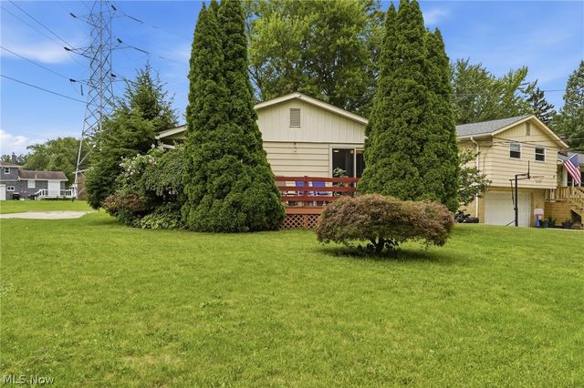 744 Edwards Drive, Berea, OH 44017