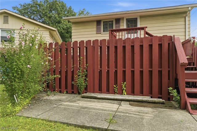 744 Edwards Drive, Berea, OH 44017