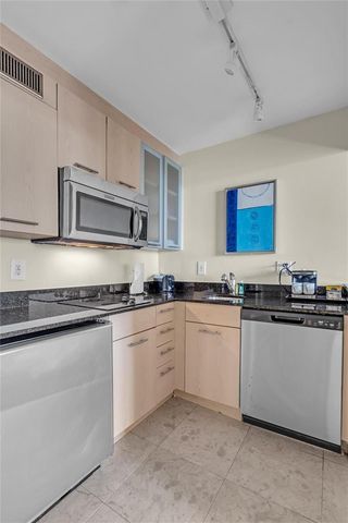 2670 E Sunrise Boulevard 903, Fort Lauderdale, FL 33304