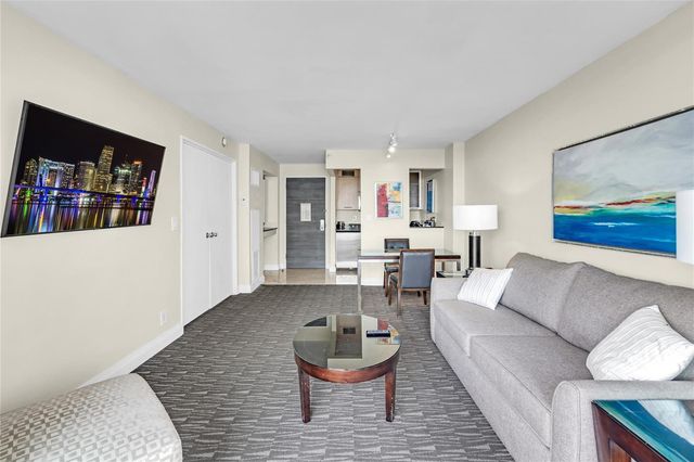 2670 E Sunrise Boulevard 903, Fort Lauderdale, FL 33304