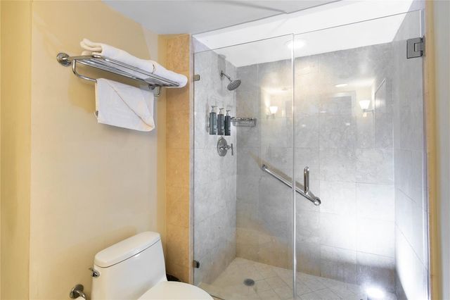 2670 E Sunrise Boulevard 903, Fort Lauderdale, FL 33304
