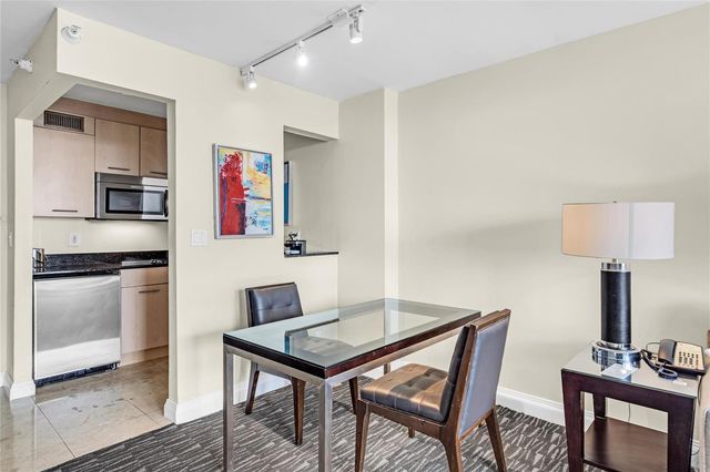 2670 E Sunrise Boulevard 903, Fort Lauderdale, FL 33304
