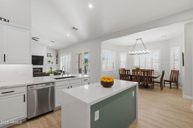 5643 W ROCK Court, San Tan Valley, AZ 85144