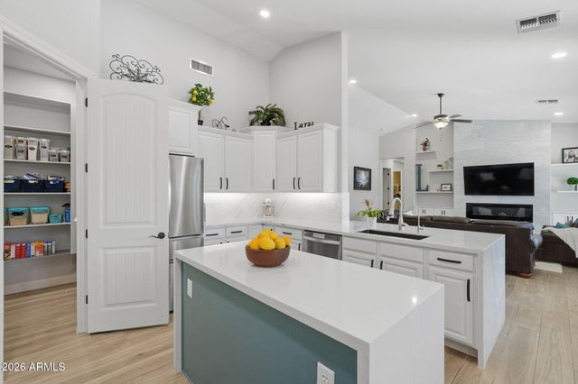 5643 W ROCK Court, San Tan Valley, AZ 85144