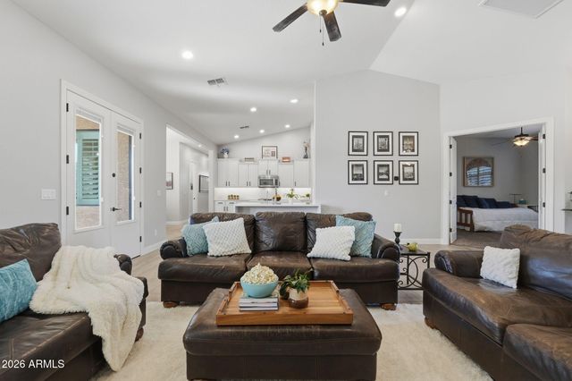 5643 W ROCK Court, San Tan Valley, AZ 85144