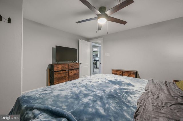 1014 WHITE OAK RD, Dover, DE 19901