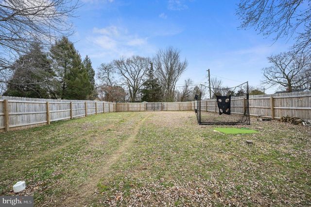 1014 WHITE OAK RD, Dover, DE 19901