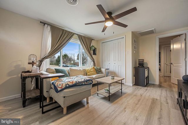 1014 WHITE OAK RD, Dover, DE 19901