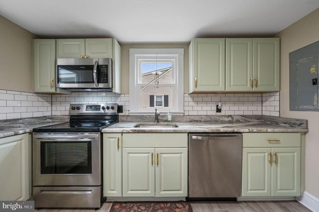 1014 WHITE OAK RD, Dover, DE 19901