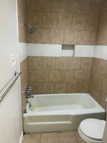 9507 Braeburn Glen Boulevard, Houston, TX 77074