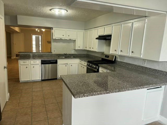 9507 Braeburn Glen Boulevard, Houston, TX 77074