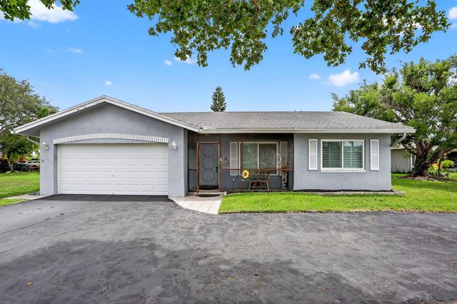 9735 NW 82nd Street, Tamarac, FL 33321