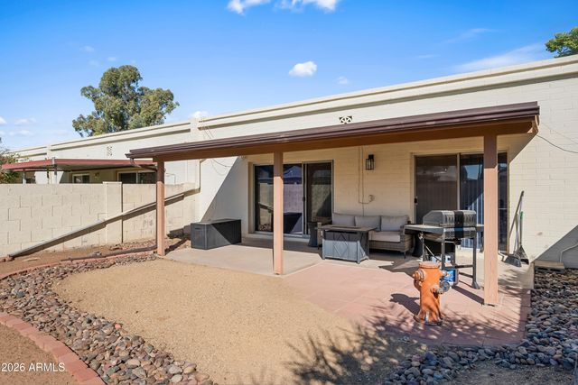 2355 W VOLTAIRE Avenue, Phoenix, AZ 85029