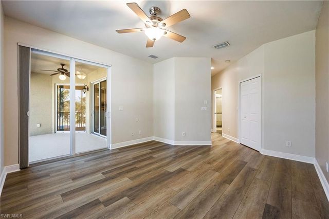 5550 Berkshire DR 202, Fort Myers, FL 33912